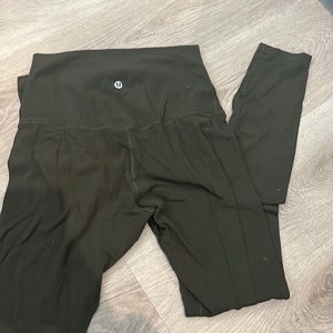 Green lululemon aligns